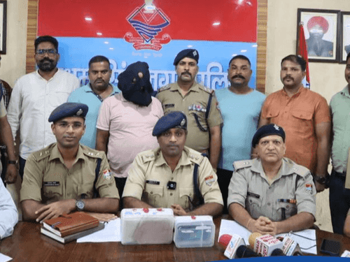 Image for 537 ग्राम स्मैक के साथ तस्कर गिरफ्तार
