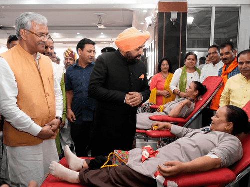 Image for राज्यपाल गुरमीत सिंह ने ‘मेगा रक्तदान शिविर’ का किया शुभारंभ