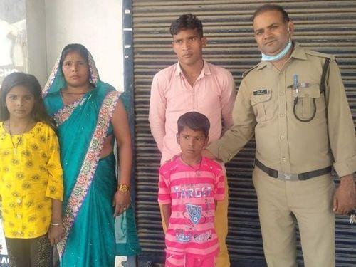 Image for महामहिम के कार्यक्रम के दौरान मिला खोया बच्चा, कड़ी मेहनत के बाद किया परिजन के सुपुर्द 