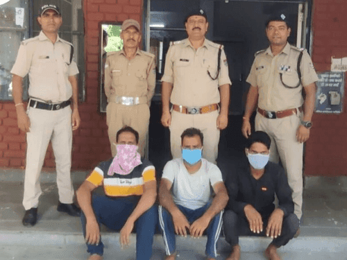 Image for लाखों रूपये के चोरी किये गए आभूषणों के साथ तीन अभियुक्त गिरफ्तार