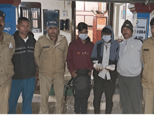 Image for चोरी के सामान के साथ अल्मोड़ा पुलिस ने अभियुक्त किये गिरफ्तार