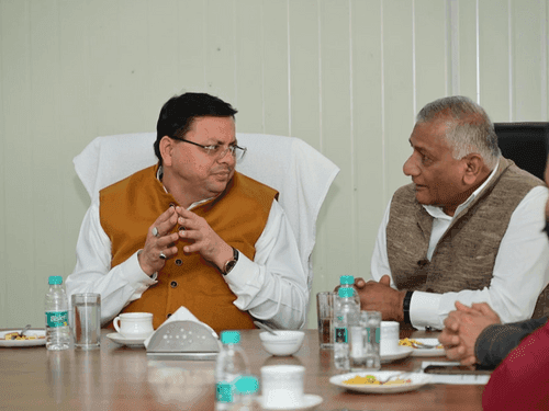 Image for केंद्रीय राज्य मंत्री जनरल (से.नि) वी.के सिंह ने राहत एवं बचाव कार्यों की ली समीक्षा बैठक