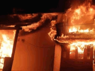 नैनीताल में लकड़ी के घर में लगी आग, सारा सामान जलकर खाक