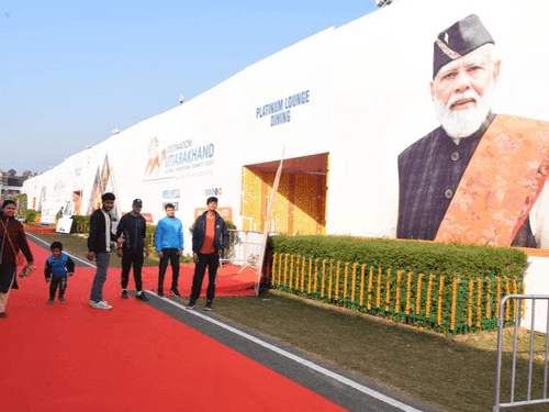 ‘उत्तराखण्ड ग्लोबल इन्वेस्टर्स समिट’ के आयोजन स्थल पर एग्जीबिशन एरिया स्कूली छात्रों और आम जनता के लिए रहा खुला