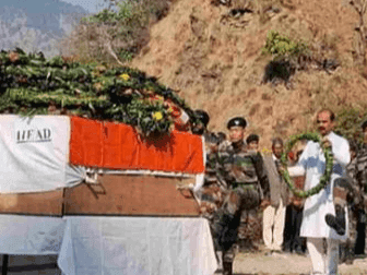 Image for सैन्य सम्मान के साथ हुआ सैनिक का अंतिम संस्कार