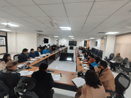 स्वास्थ्य मंत्री डाॅ0 धन सिंह रावत ने स्वास्थ्य विभाग, मेडिकल कालेज एवं एफडीए की ली समीक्षा बैठक