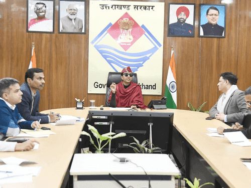 मुख्य सचिव ने मदर एण्ड चाइल्ड हेल्थ हॉस्पिटल हरिद्वार की ईएफसी की ली बैठक