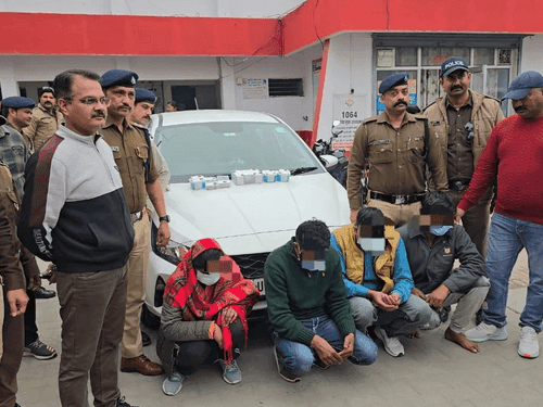 Image for 308 ग्राम स्मैक की तस्करी करते हुए चार अभियुक्त गिरफ्तार