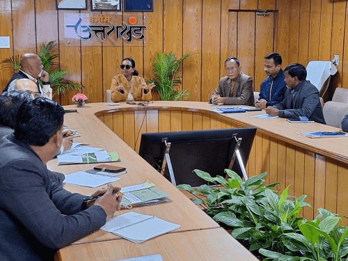 Chief Secretary Smt. Radha Raturi reviewed the lighting works