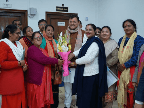 Image for विभिन्न यूनियनों के पदाधिकारियों ने सीएम धामी से की मुलाकात