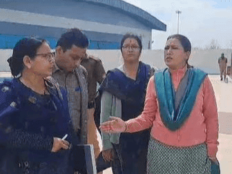 खेल मंत्री ने किया अंतरराष्ट्रीय स्टेडियम का औचक निरीक्षण