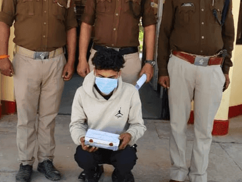 520 ग्राम अवैध चरस के साथ शातिर नशा तस्कर गिरफ्तार
