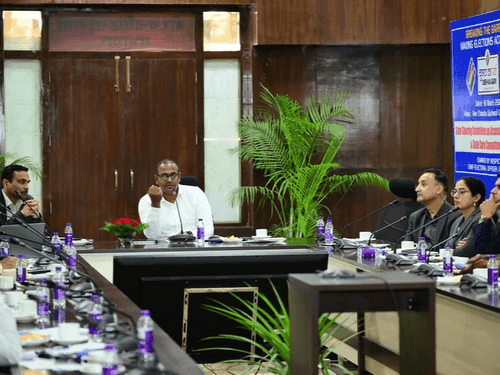 मुख्य निर्वाचन अधिकारी ने स्टेट कोर कमेटी एवं स्टेट स्क्रीनिंग कमेटी की ली बैठक
