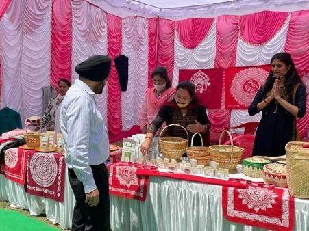 Image for एक दिवसीय भ्रमण पर जनपद पिथौरागढ़ पहुंचे मुख्य सचिव डॉ. एस.एस. सन्धु 