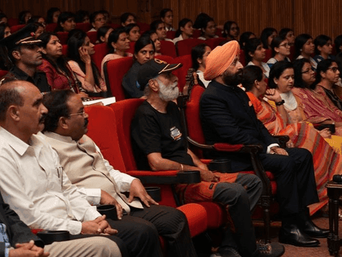 Image for राजभवन ऑडिटोरियम में स्तन कैंसर से संबंधित जागरूकता कार्यक्रम का किया गया आयोजन