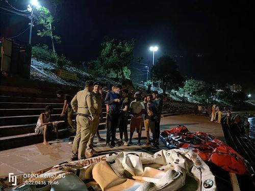 राफ्टिंग नियमों का उल्लंघन, पुलिस की कड़ी कार्यवाही के तहत 02 राफ्ट हुई सीज