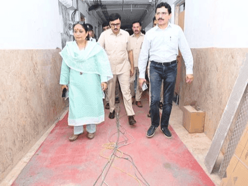 विधानसभा अध्यक्ष ने निर्माण कार्यों की प्रगति का लिया जायज़ा