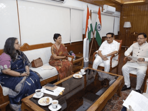 Image for सीएम धामी ने नई दिल्ली में केंद्रीय जल शक्ति मंत्री से की भेंट