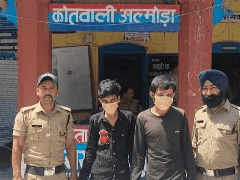 Image for 16.32 ग्राम स्मैक के साथ अल्मोड़ा पुलिस ने तस्कर किये गिरफ्तार