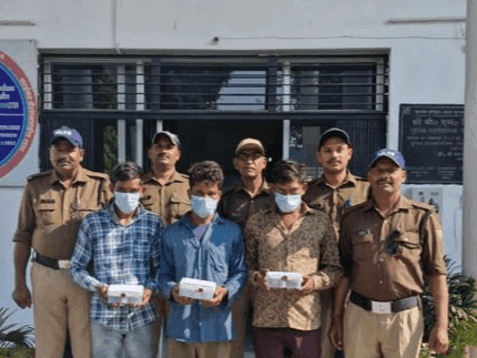 Image for हरिद्वार पुलिस ने 745 ग्राम चरस व 15 ग्राम स्मैक के साथ तस्कर किये गिरफ्तार