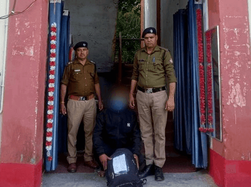 Image for अवैध अंग्रेजी शराब के साथ बागेश्वर पुलिस ने अभियुक्त किया गिरफ्तार