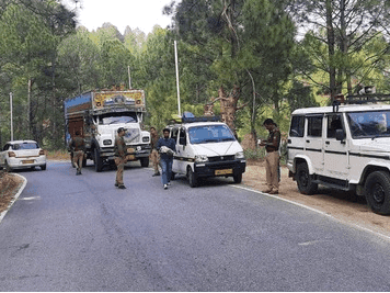 Image for यातायात नियमों का उल्लंघन करने पर बागेश्वर पुलिस द्वारा की गई कार्यवाही