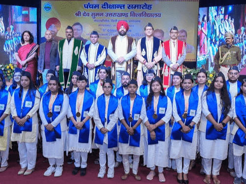 Governor Gurmit Singh participated in the fifth convocation ceremony