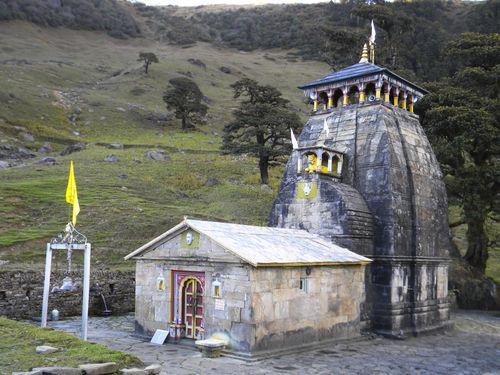 Image for गढ़वाल क्षेत्र के रुद्रप्रयाग जनपद में स्थित है, मध्यमहेश्वर