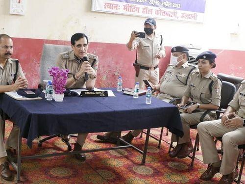 यातायात व्यवस्था को दुरुस्त करने के लिए नैनीताल पुलिस ने 90 ट्रैफिक पुलिस वॉलिंटियर्स का 02 दिवसीय प्रशिक्षण किया प्रारंभ 