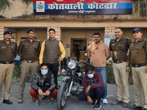 पौड़ी पुलिस ने 25 ग्राम अवैध स्मैक के साथ 02 नशा तस्कर किये गिरफ्तार