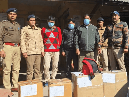 दून पुलिस ने नशीली दवाइयां बनाने वाले अभियुक्तों को किया गिरफ्तार