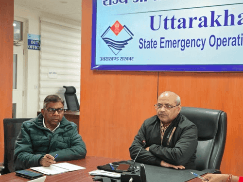 Image for अपर मुख्य कार्यकारी अधिकारी ने की शीत लहर की तैयारियों की समीक्षा