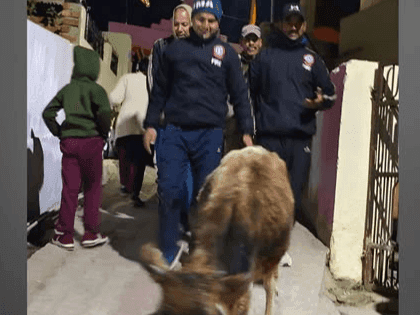 बछड़े के लिये देवदूत बनी फायर यूनिट गैरसैंण की टीम