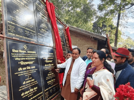 कैबिनेट मंत्री डाॅ0 रावत ने जनता दरबार कार्यक्रम में किया प्रतिभाग