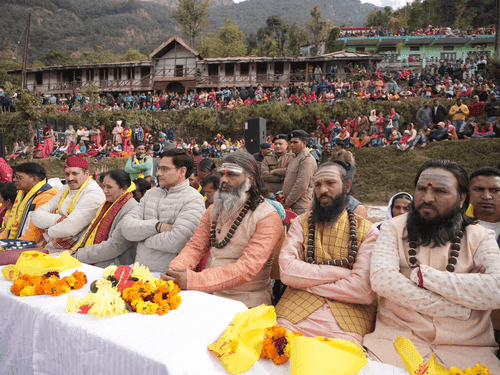 Image for ऊखीमठ में ‘पांडव नृत्य एवं चक्रव्यूह मंचन’ का हुआ आयोजन