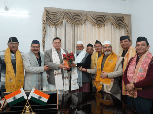 अखिल गढ़वाल सभा की नई कार्यकारिणी ने सीएम धामी से की मुलाकात