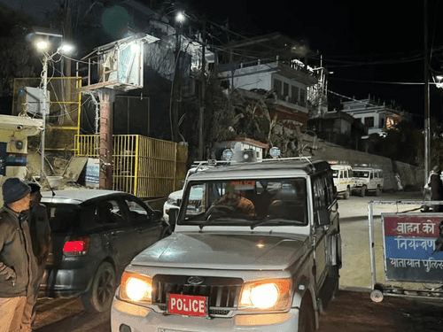 Image for यातायात नियमों का उल्लंघन करने पर पिथौरागढ़ पुलिस द्वारा की गई कार्यवाही
