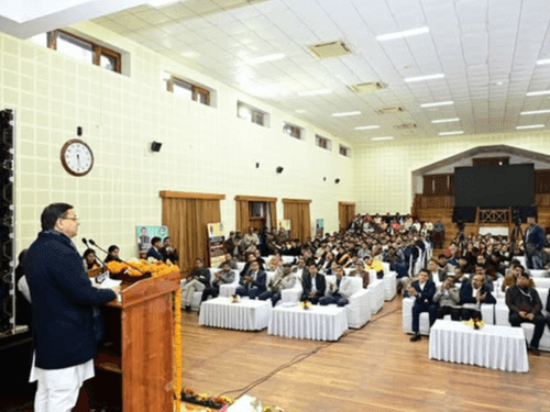 Image for सीएम धामी ने 530 चयनित अभ्यर्थियों को वितरित किये नियुक्ति पत्र
