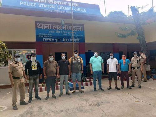 हुड़दंग करने वालों को पुलिस ने किया गिरफ्तार