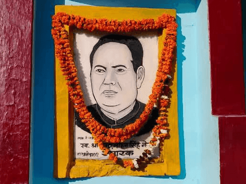 Image for सीएम धामी ने स्वर्गीय चंद्र मोहन नेगी के स्मारक पर किया माल्यार्पण