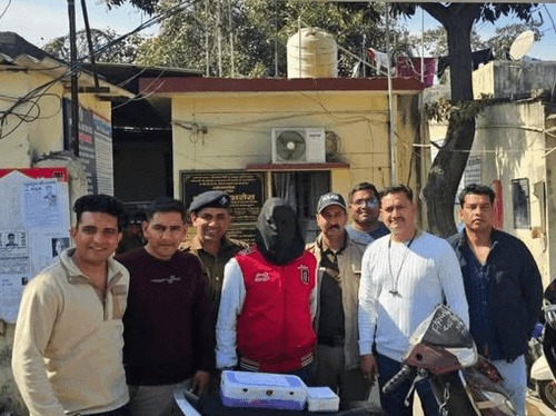 2 किलो से अधिक चरस के साथ नशा तस्कर गिरफ़्तार