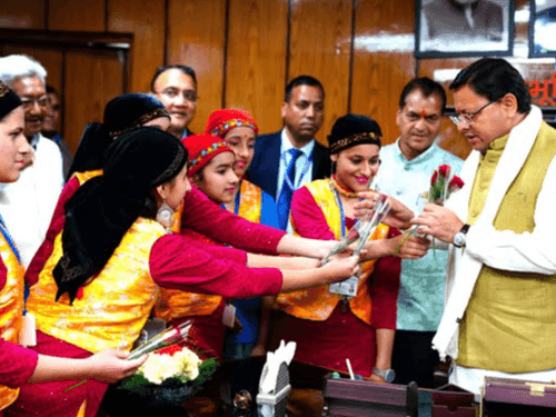 Image for विधानसभा देहरादून में छात्र-छात्राओं ने सीएम धामी से की भेंट