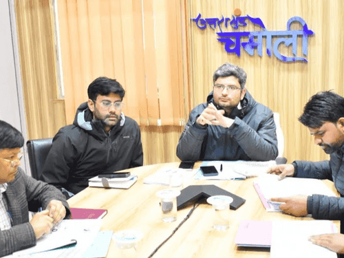 Image for District Magistrate Sandeep Tiwari reviewed the pending cases