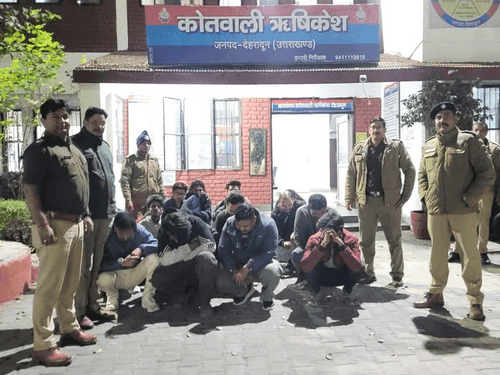 Image for Strict action taken against those drinking alcohol in public places