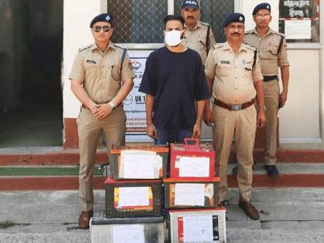 Image for Accused arrested for stealing batteries from vehicles