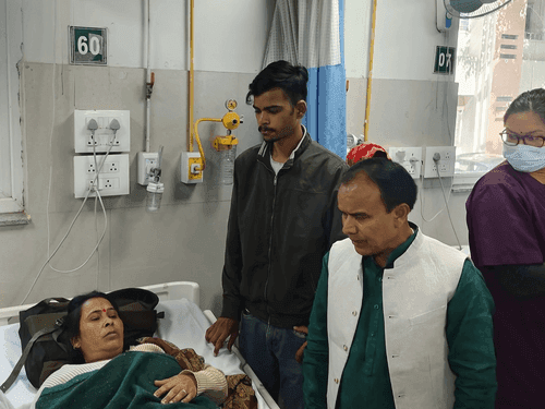 Image for Minister enquired about the health of people who fell ill due to food poisoning