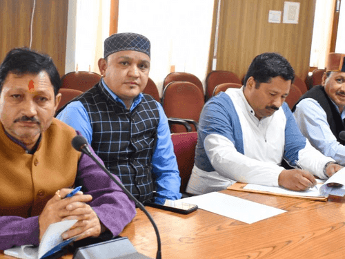 Image for DM Sandeep Tiwari held a meeting with all the stakeholders related to the Yatra