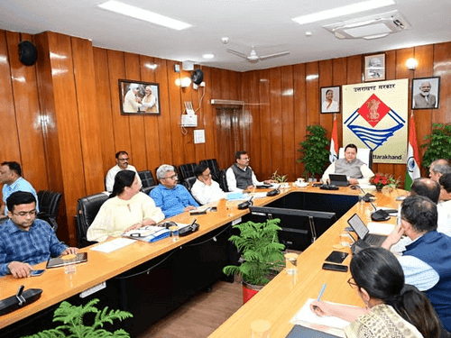 Image for CM Dhami took a meeting on drinking water and water supply