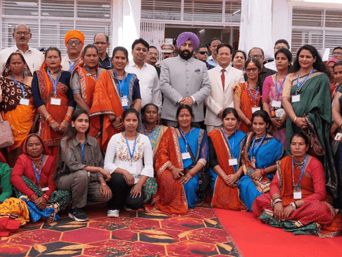 Image for राज्यपाल गुरमीत सिंह ने किया एक दिवसीय जनपद ऊधमसिंह नगर का भ्रमण