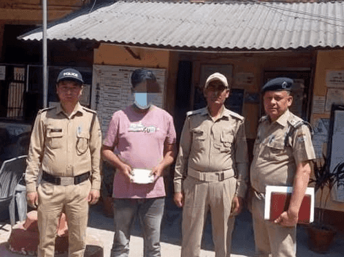 Image for Dehradun Police arrested smuggler with illegal smack worth lakhs of rupees